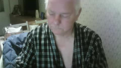 Snapshot of ray47 chatting on September 17, 2025, 10:33 pm ray47 online show from September 17, 2025, 10:33 pm