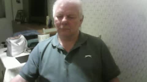 Snapshot of ray47 chatting on October 1, 2025, 10:27 pm ray47 online show from October 1, 2025, 10:27 pm