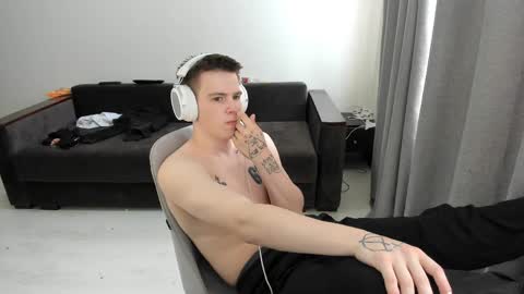 Ray online show from April 3, 2026, 7:28 am