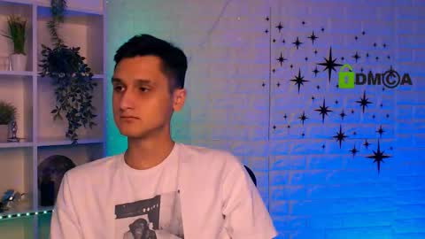 Snapshot of rayan_ross chatting on November 13, 2025, 12:04 pm rayan_ross online show from November 13, 2025, 12:04 pm