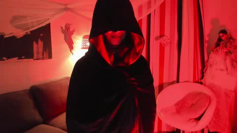 Raychell Black  online show from October 31, 2025, 5:03 pm