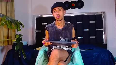 Rayn online show from February 12, 2025, 6:30 pm