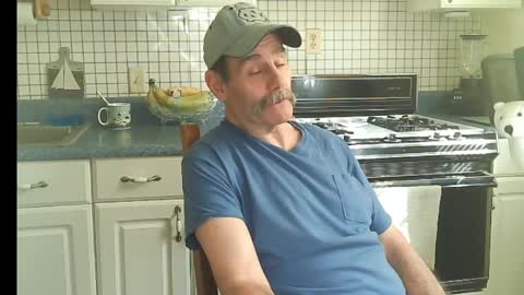 Ray online show from May 16, 2026, 8:18 pm