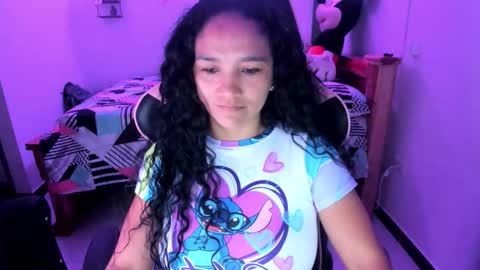 Snapshot of rayza_mature_ chatting on November 11, 2025, 2:50 pm Danna online show from November 11, 2025, 2:50 pm
