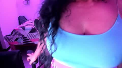 Snapshot of rayza_mature_ chatting on November 13, 2025, 11:03 pm Danna online show from November 13, 2025, 11:03 pm