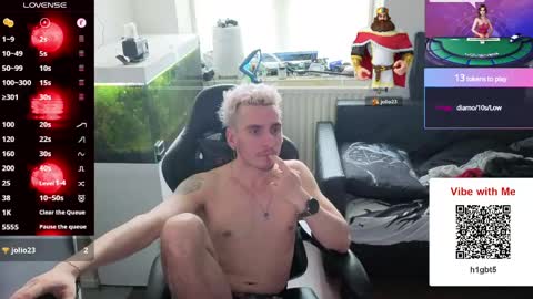 Rayzel online show from May 17, 2026, 12:12 pm
