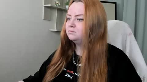 Emma Razumovskaya online show from June 10, 2026, 9:46 pm
