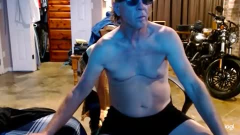 ready4aride2day online show from November 23, 2025, 1:16 am