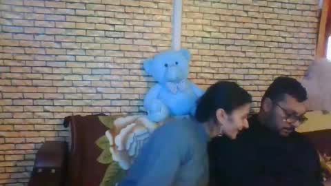 real_coupl3 online show from November 30, 2025, 10:52 am