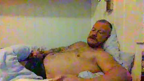 Snapshot of real_viking1 chatting on October 5, 2025, 6:34 am real_viking1 online show from October 5, 2025, 6:34 am