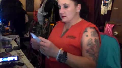 reallyredrum69th online show from November 21, 2025, 4:55 am