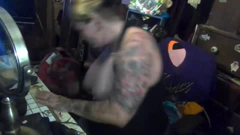 reallyredrum69th online show from June 11, 2026, 7:39 am