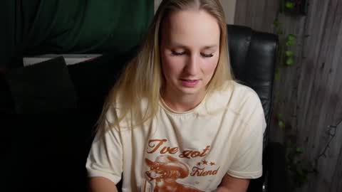 IG realmiagold online show from February 7, 2025, 9:15 pm