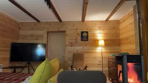 AliceEve online show from March 29, 2026, 5:02 pm