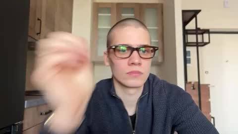 AliceEve online show from April 2, 2026, 10:02 am