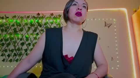 Rebbeca online show from October 28, 2025, 10:41 am