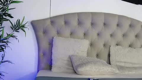 Snapshot of rebbeccaray chatting on February 4, 2026, 7:09 pm rebbeccaray online show from February 4, 2026, 7:09 pm