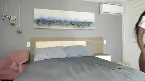 I invite you to my birthday on November 3th  online show from September 25, 2025, 7:50 pm