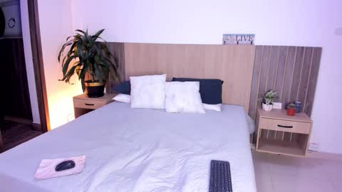 I invite you to my birthday on November 3th  online show from January 13, 2026, 9:20 pm