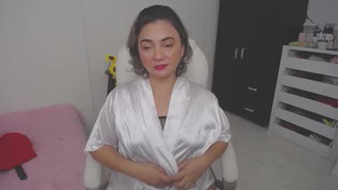 Snapshot of rebeca_milf chatting on December 12, 2024, 12:33 pm REBECA online show from December 12, 2024, 12:33 pm