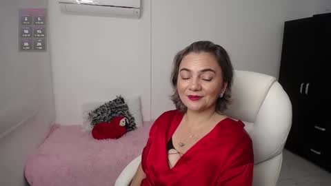 Snapshot of rebeca_milf chatting on December 27, 2024, 11:17 am REBECA online show from December 27, 2024, 11:17 am