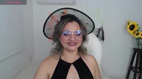 Snapshot of rebeca_milf chatting on November 1, 2025, 1:46 pm REBECA online show from November 1, 2025, 1:46 pm