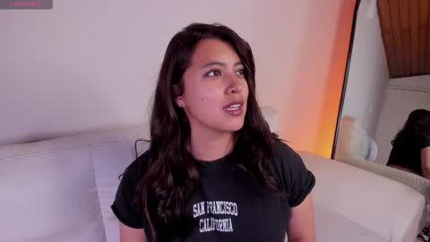 Snapshot of rebeca_williams_ chatting on October 27, 2025, 11:58 am Rebeca Williams online show from October 27, 2025, 11:58 am