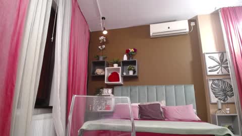 Snapshot of rebecablackx chatting on January 14, 2025, 10:38 am rebecablackx online show from January 14, 2025, 10:38 am