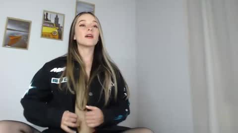 Becca Johnsoon online show from February 16, 2025, 1:14 am