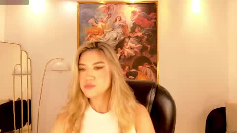 Snapshot of rebeccahudson_ chatting on June 13, 2026, 7:56 pm Rebe online show from June 13, 2026, 7:56 pm