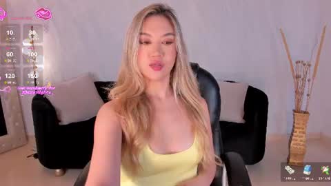 Snapshot of rebeccahudson_ chatting on June 25, 2026, 7:51 pm Rebe online show from June 25, 2026, 7:51 pm