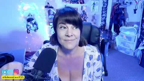 Rebecca Love online show from November 12, 2025, 10:09 pm