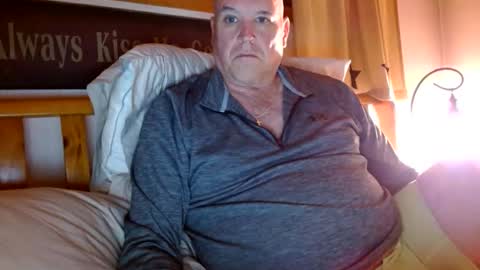 Mtn. Man online show from October 25, 2025, 3:03 am