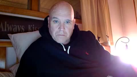 Mtn. Man online show from November 7, 2025, 2:44 am