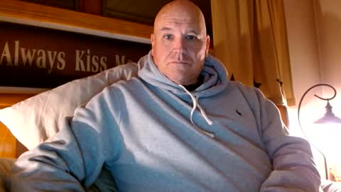 Mtn. Man online show from November 8, 2025, 2:34 am