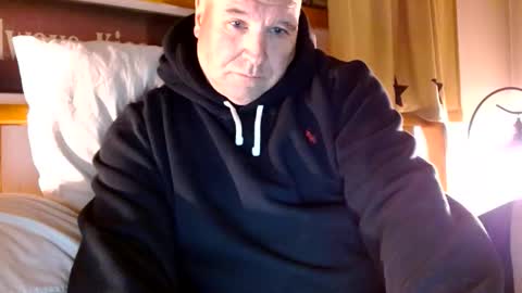 Mtn. Man online show from November 16, 2025, 2:39 am