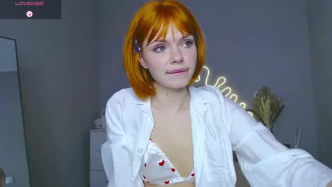 red__candy online show from February 19, 2025, 12:44 pm