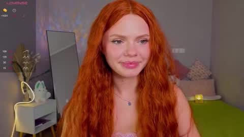 red__candy online show from September 15, 2025, 1:22 pm