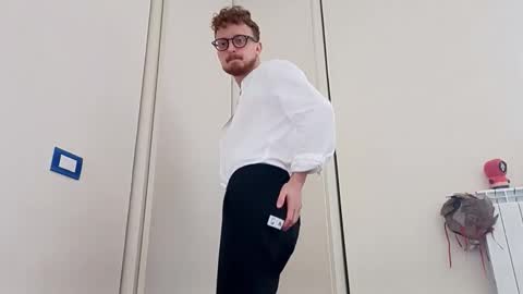 red_dragon1994 online show from May 2, 2026, 1:49 pm