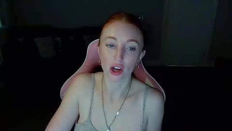 Snapshot of red_firesquirt chatting on January 7, 2025, 2:19 pm Red - online show from January 7, 2025, 2:19 pm