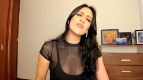 red_flower203 online show from December 4, 2024, 10:30 pm