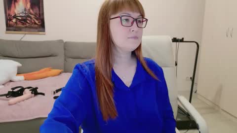 Snapshot of red_fox777 chatting on October 19, 2025, 8:37 am Lisa online show from October 19, 2025, 8:37 am