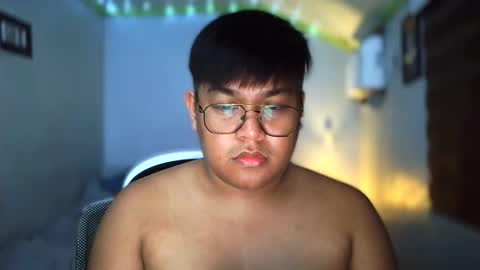 Snapshot of red_iibraxx chatting on November 16, 2025, 2:44 pm Red Libra online show from November 16, 2025, 2:44 pm