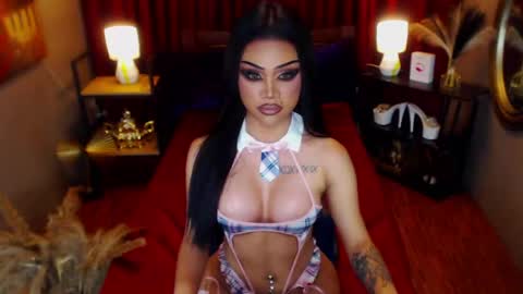 AsianRedivy online show from May 3, 2026, 8:04 pm