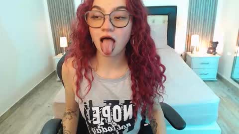 Kitty online show from October 1, 2025, 8:37 pm