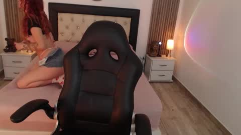 Kitty online show from October 22, 2025, 9:14 pm