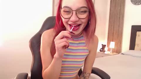 Kitty online show from October 25, 2025, 9:20 pm