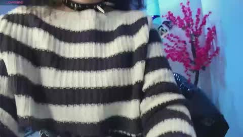 Res Moon online show from October 31, 2025, 11:33 am