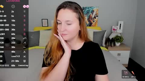 Lessy Fox online show from December 14, 2025, 4:45 pm