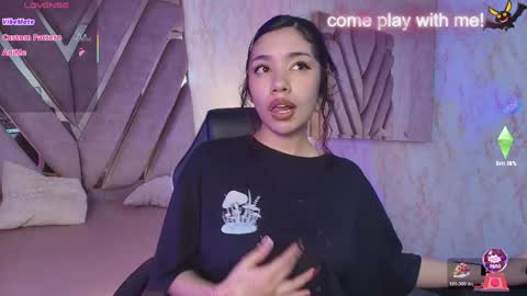 red_pandaa online show from May 27, 2026, 3:03 am